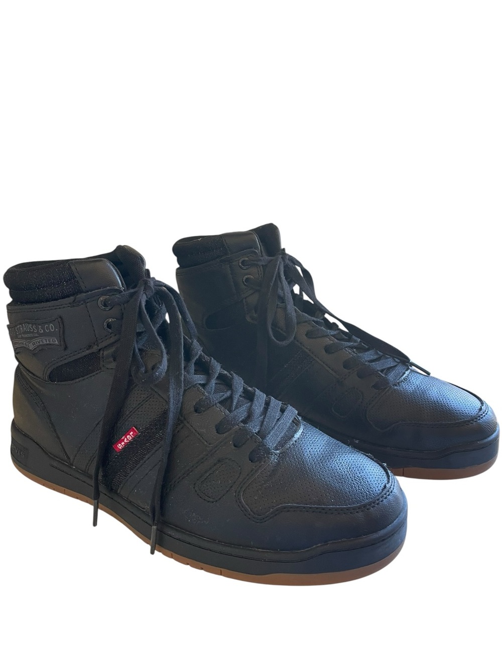 Levi's Black High-Top Men's Sneakers with Gum Outsole
